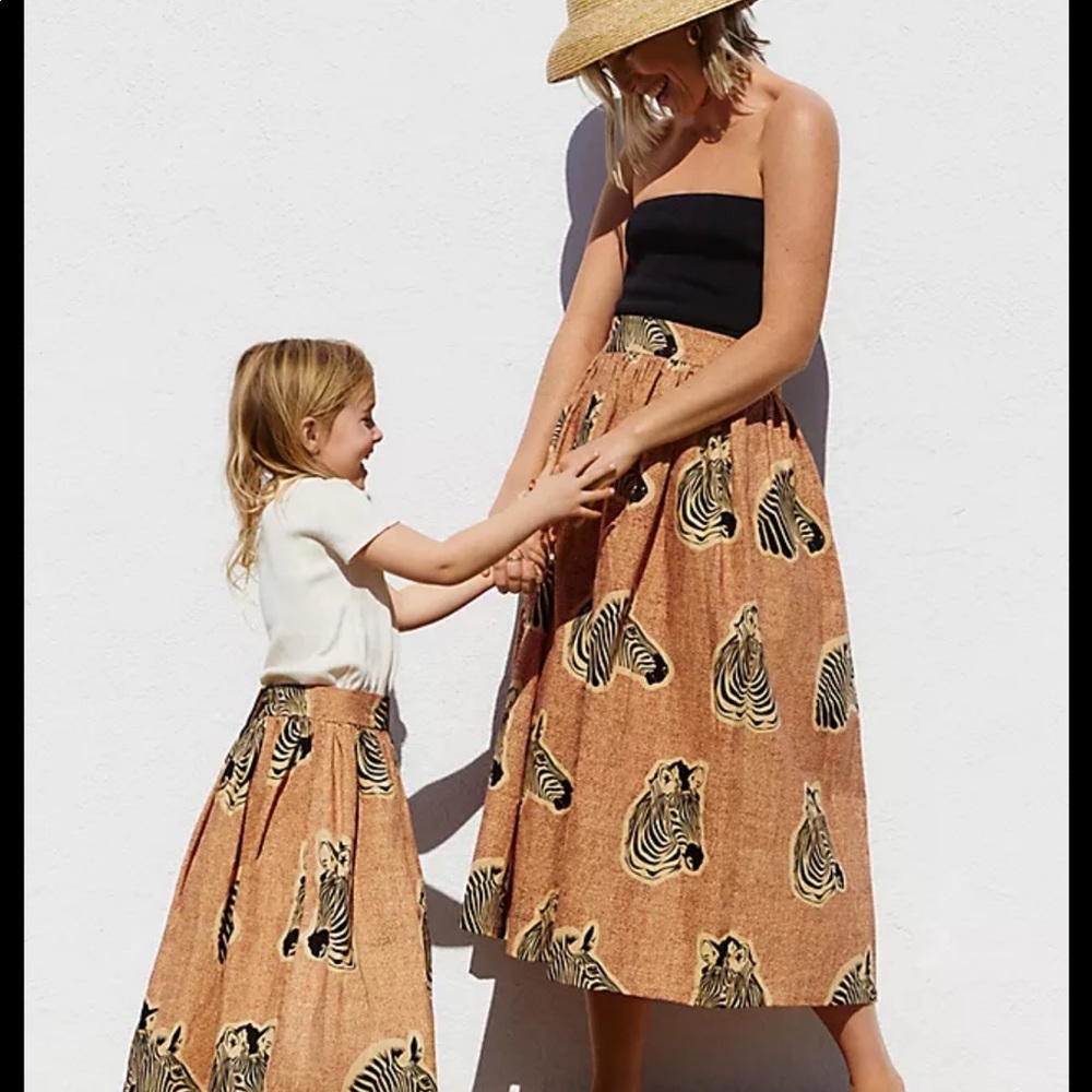 Zebra skirt in size 6.